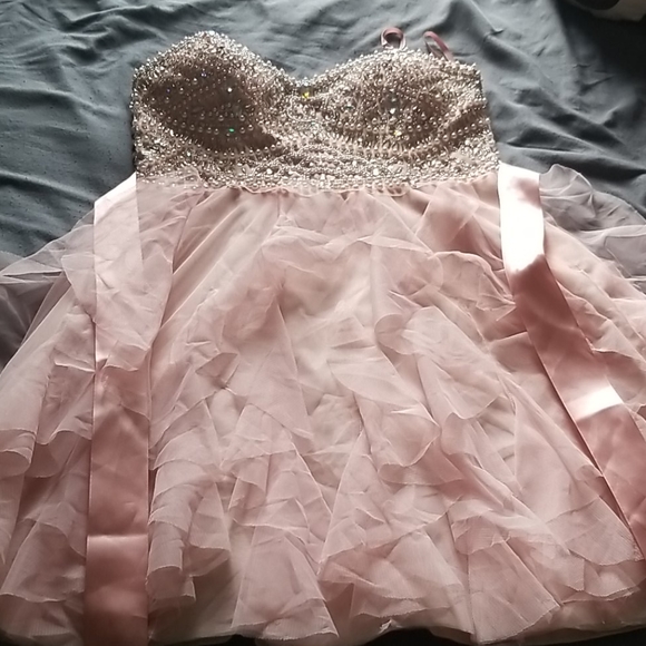 Dress - Picture 3 of 5